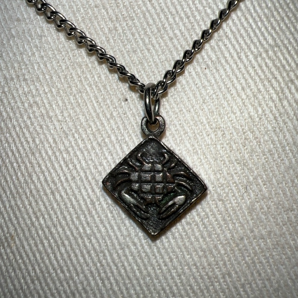 Vintage 1970's Zodiac Cancer Moonchild Crab Pendant Necklace Silvertone